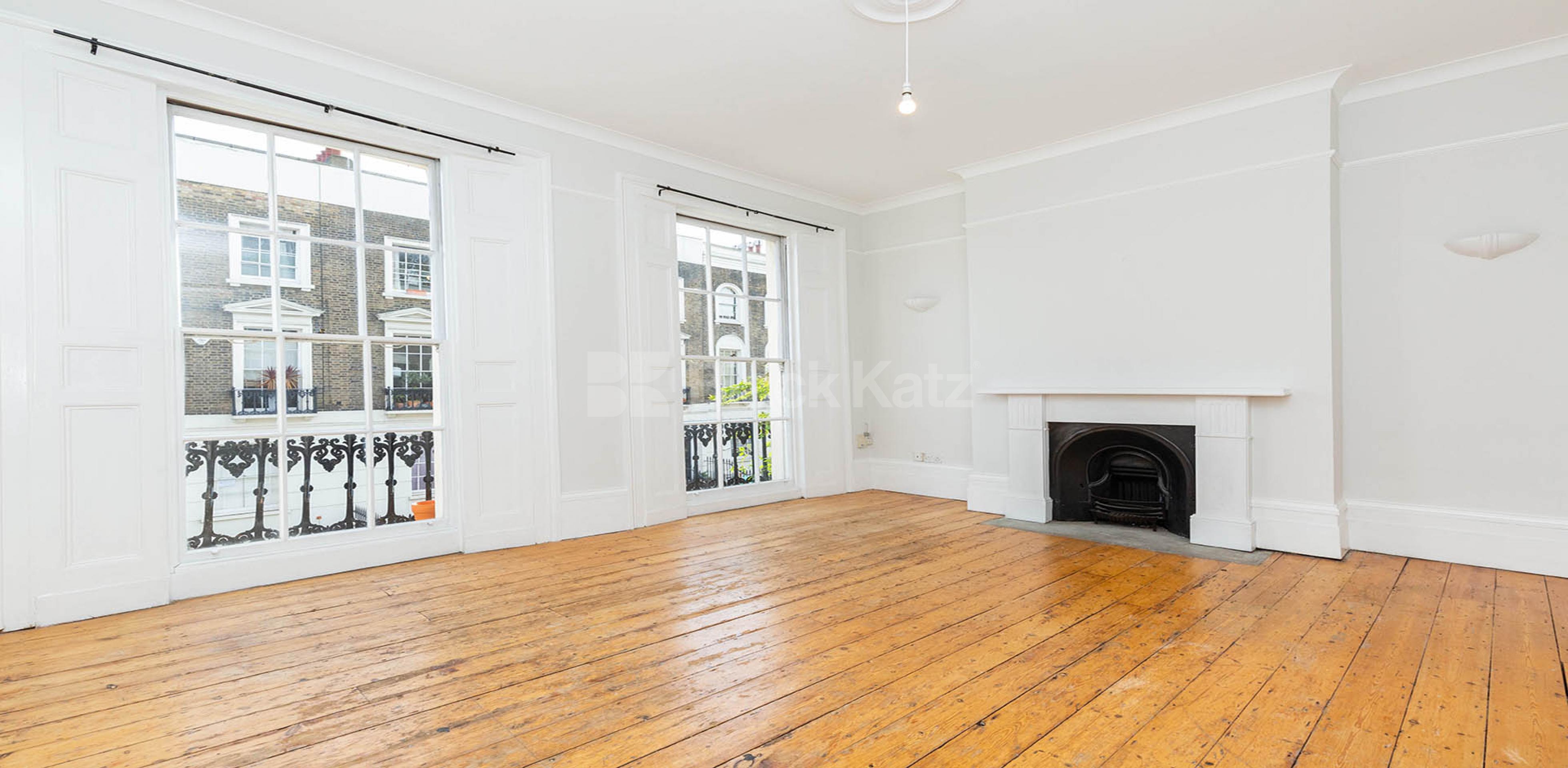 Stunning three bed, modern kitchen & bathrrom, huge lounge mins to tube & shops Calthorpe Street, Bloomsbury WC1X